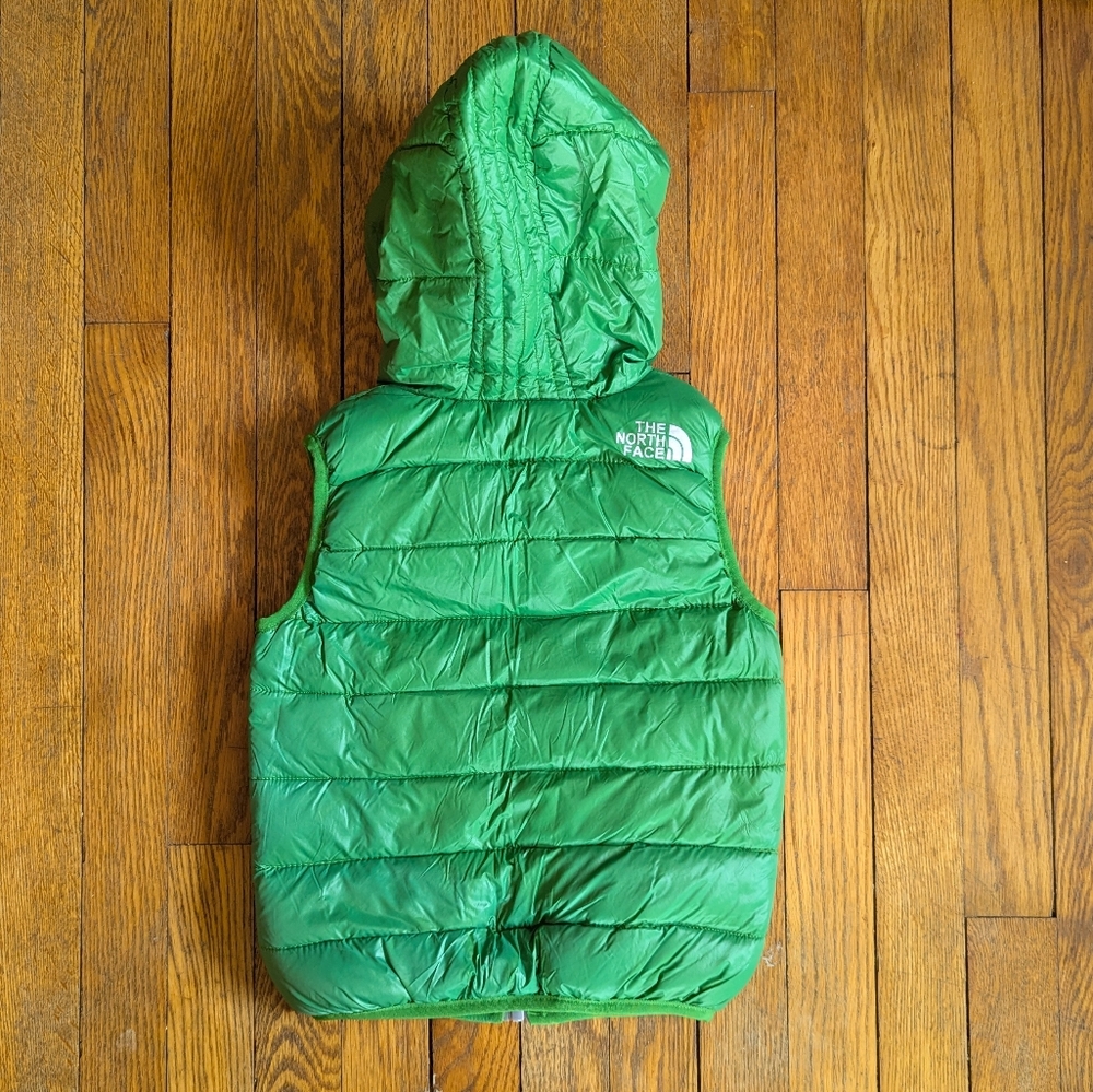 The North Face Summit Series Green Hooded Puffer Vest 110 (4-5 Approximately) - Picture 5 of 8